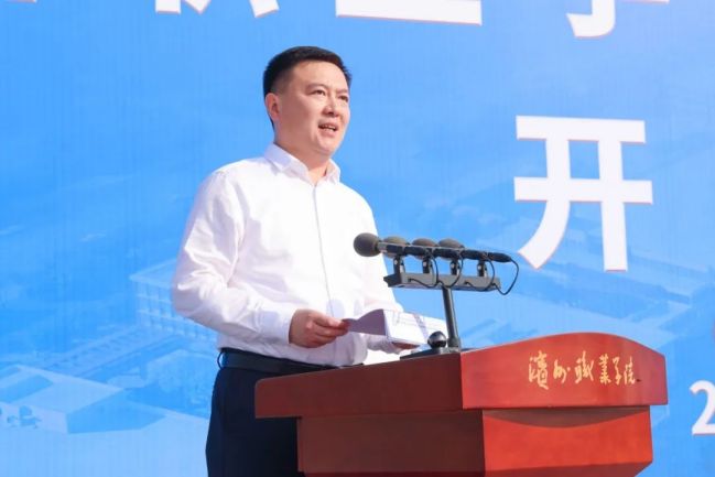 副市长屈跃宽.jpg